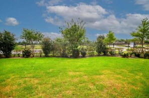 Property grounds - Luxurious home With Lake View (Richmond)