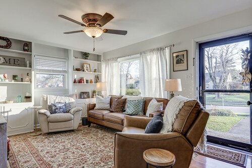 Lovely Lexington Home: 4 Mi to Downtown!