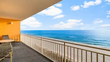 Leilighet, flere senger, balkong, havutsikt (Splash Resort 302w) | Overnattingsstedets uteområder