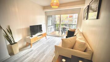 Exclusive Apartment, 1 Bedroom, City View (PV1) | Living area