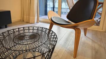 Studio, Balcony, City View (PV4) | Living area