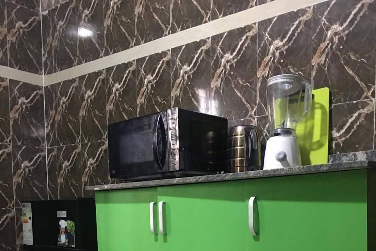 Fridge, microwave, oven, blender