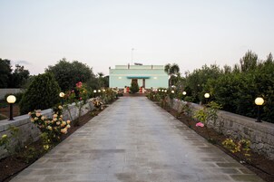 Fachada de la propiedad