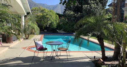 Sierra Madre Cottage, pool, sleeps 2,  2450 ft walking distance to Sierra Madre 