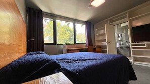 Panorama-Zimmer | 1 Schlafzimmer, individuell dekoriert, individuell eingerichtet