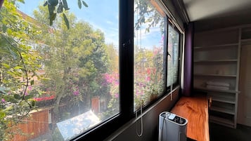 Panoramic-rum | Individuell inredning, unika möbler, skrivbord och arbetsyta för laptop