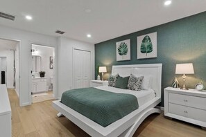 6 chambres, fer et planche à repasser, lit parapluie, Wi-Fi