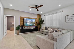 TV, studio