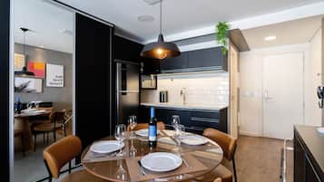 Setin Geneva 1006 | Dining