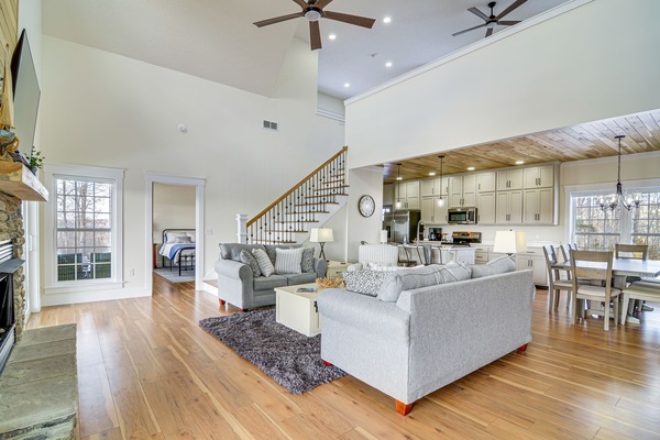 Burkesville Vacation Rental | 2BR | 3BA | 1,900 Sq Ft | Steps Required to Enter