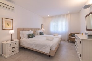 1 bedroom, iron/ironing board, free WiFi, bed sheets - Apartment 'Bia' with Private Terrace, Wi-Fi, and Air Conditioning (Almancil)