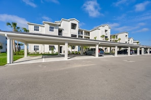 Exterior - Maria Condo w/ Community Pool Access (Ave Maria)