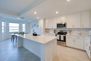 Fridge, microwave, oven, stovetop - Maria Condo w/ Community Pool Access (Ave Maria)