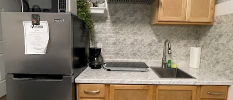 Fridge, microwave, coffee/tea maker, blender