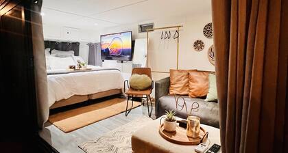 IncreĂble Moderno Espacio Ănico