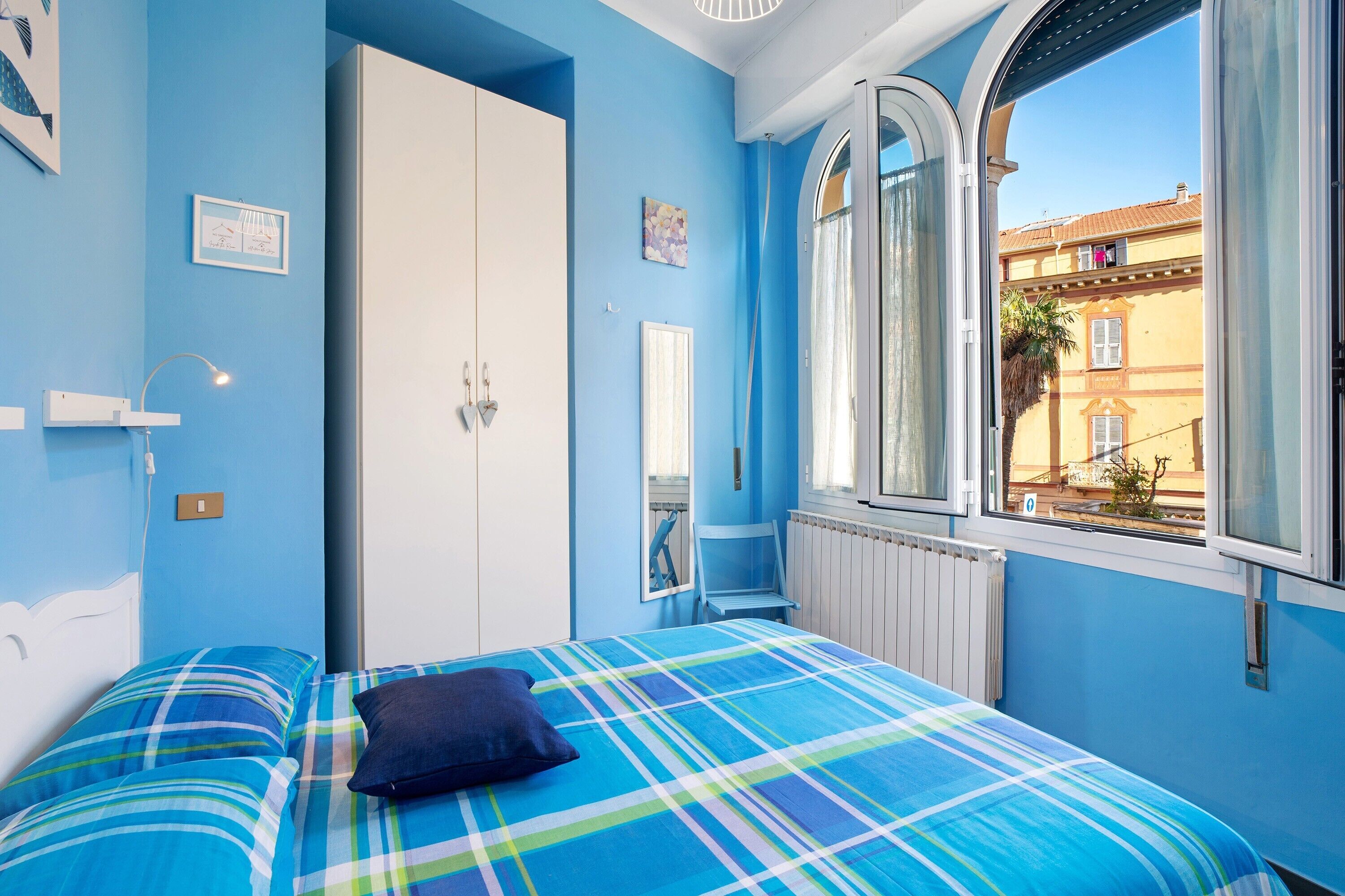 1 chambre, fer et planche à repasser, accès au Wi-Fi (inclus)