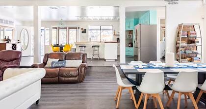 Yosemite Villa Sleeps 20 + Hot Tub + Game Room + Fire Pit