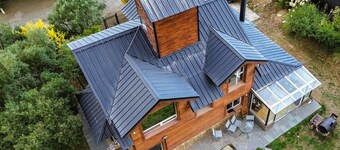 Lovely House with Otto Mountain Views