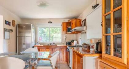 Lovely House with Otto Mountain Views