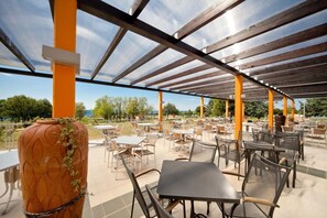 Outdoor dining - Ferienanlage Park Umag Mobilehome Happy Premium für 7 Personen (Umag)