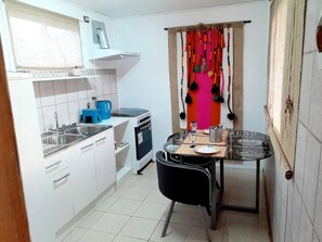 冰箱、微波炉、烤箱、茶具/咖啡用具