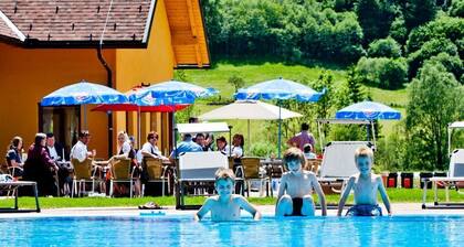 Ferienpark Bella Austria Mobilehome Happy Plus für 7 Personen