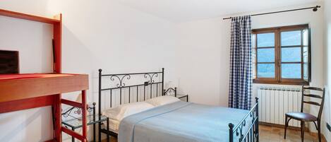 1 chambre, Wi-Fi gratuit, draps fournis