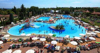 Ferienpark Bella Italia Mobilhome Happy Premium Suite fĂŒr 7 Personen