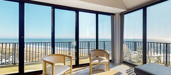 Sea Colony Oceanfront Penthouse - Views, Wrap-Around Deck, Pools, Private Beach