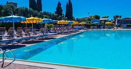 Camping Serenella Mobilehome Happy Premium für 7 Personen