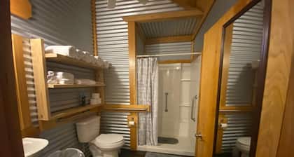 Edgewood Plantation Cabins slps 4
