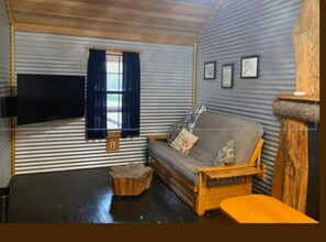 Living area - Edgewood Plantation Cabins slps 2 (Farmerville)