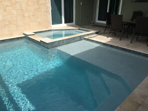 Beheizter Pool