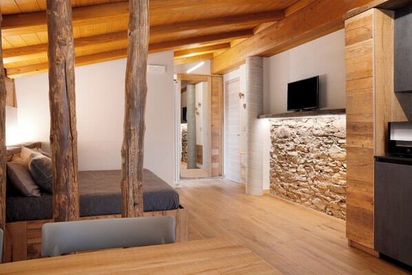 1 bedroom, free WiFi, bed sheets - Apartment 'Locanda Ca Bianca - Mini Suite' in Valle Mair with Mountain View (Roccabruna)