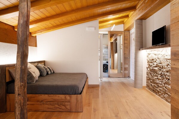 1 bedroom, free WiFi, bed sheets - Apartment 'Locanda Ca Bianca - Mini Suite' in Valle Mair with Mountain View (Roccabruna)