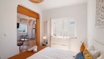 1 chambre, fer et planche Ă repasser, Wi-Fi gratuit, draps fournis