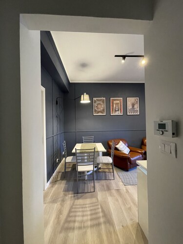 Cozy three-room apartment Turin