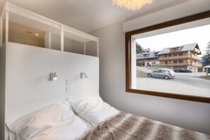 4 Schlafzimmer, Bügeleisen/Bügelbrett, kostenloses WLAN, Bettwäsche