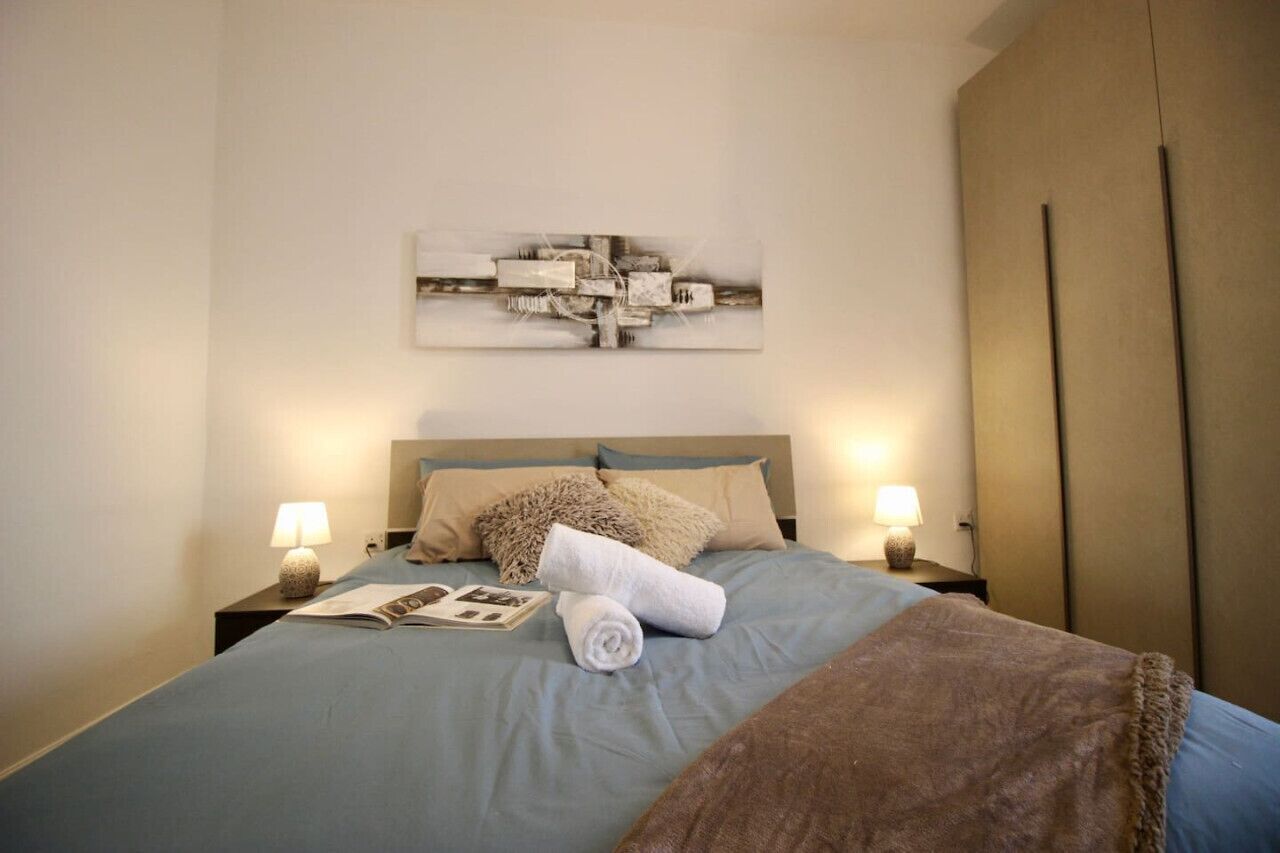 2 chambres, bureau, fer et planche à repasser, Wi-Fi gratuit