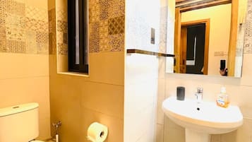 Free toiletries, hair dryer, towels, toilet paper