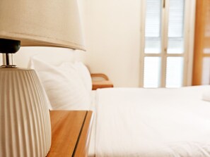 1 bedroom, iron/ironing board, free WiFi, bed sheets - 2 bedroom by Sliema promenade (Tas-Sliema)