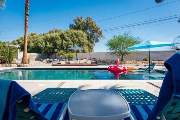 حمّام سباحة خارجي