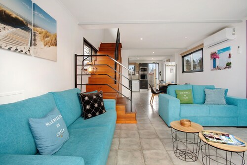 Holiday Home 'Maravilha Da Costa' with Private Pool, Wi-Fi and Air Conditioning