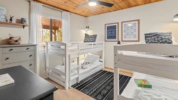 2 habitaciones, cuna de viaje, wifi gratis y ropa de cama