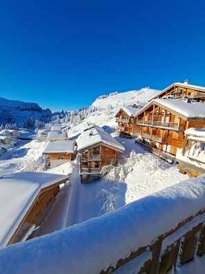 Exterior - Apartment "Superb Duplex - Résidence Alpine" with Private Terrace, Balcony and Wi-Fi (Arâches-la-Frasse)