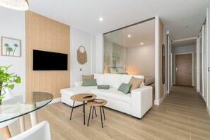 Smart TV - Home2Book Bright & Stylish Studio in La Isleta (Las Palmas de Gran Canaria)