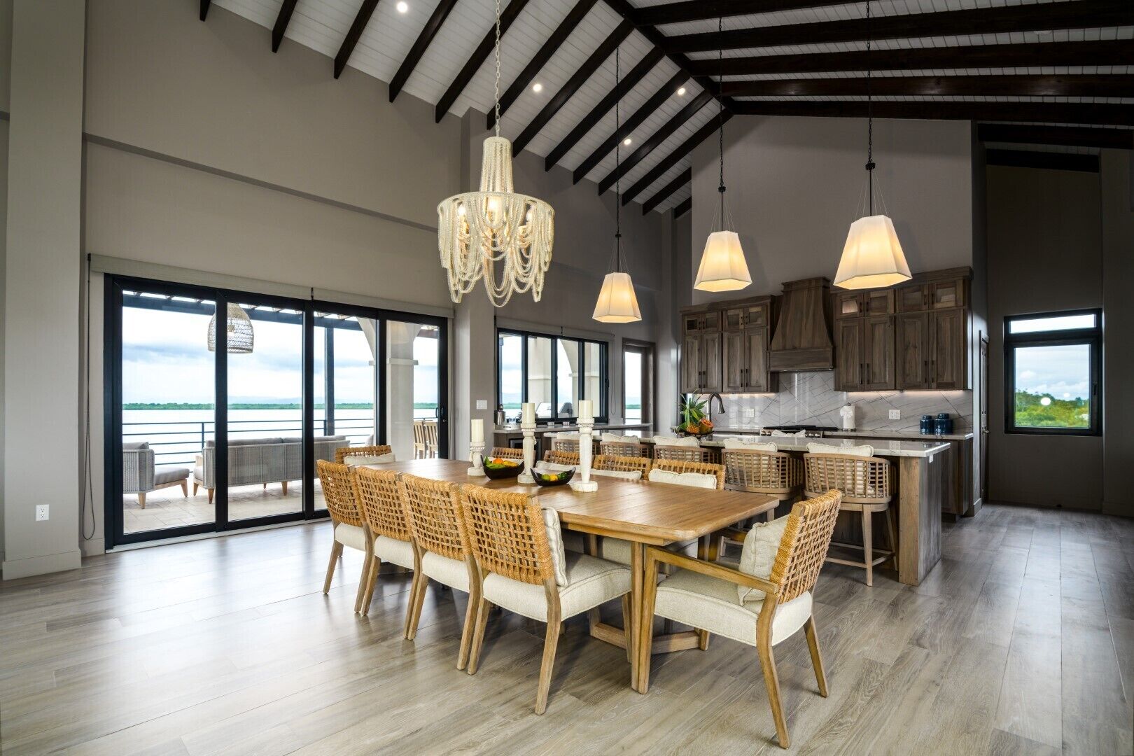 Villa | In-room dining