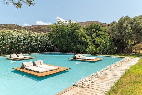 Pool. Apartment In A Hotel "Ow Andros Luxury Suites 3" with Mountain View, Private Terrace & Wi-Fi