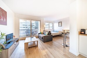 1 bedroom, WiFi, bed sheets - Le petit Massena-cosy 2 pers balcon- Part Dieu (Lyon)