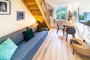 TV - Charming, cozy duplex in La Mulatière – Near Lyon and Oullins (La Mulatière)